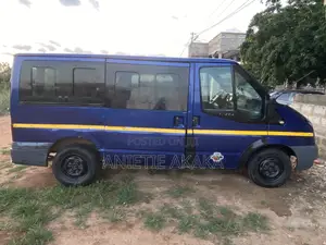 Ford Transit 2018 Blue