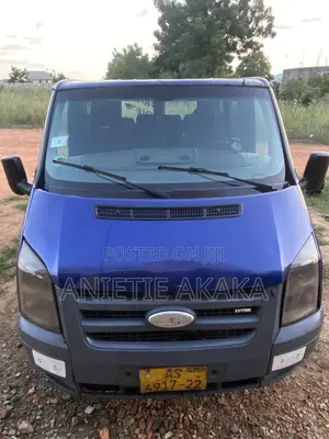 Ford Transit 2018 Blue