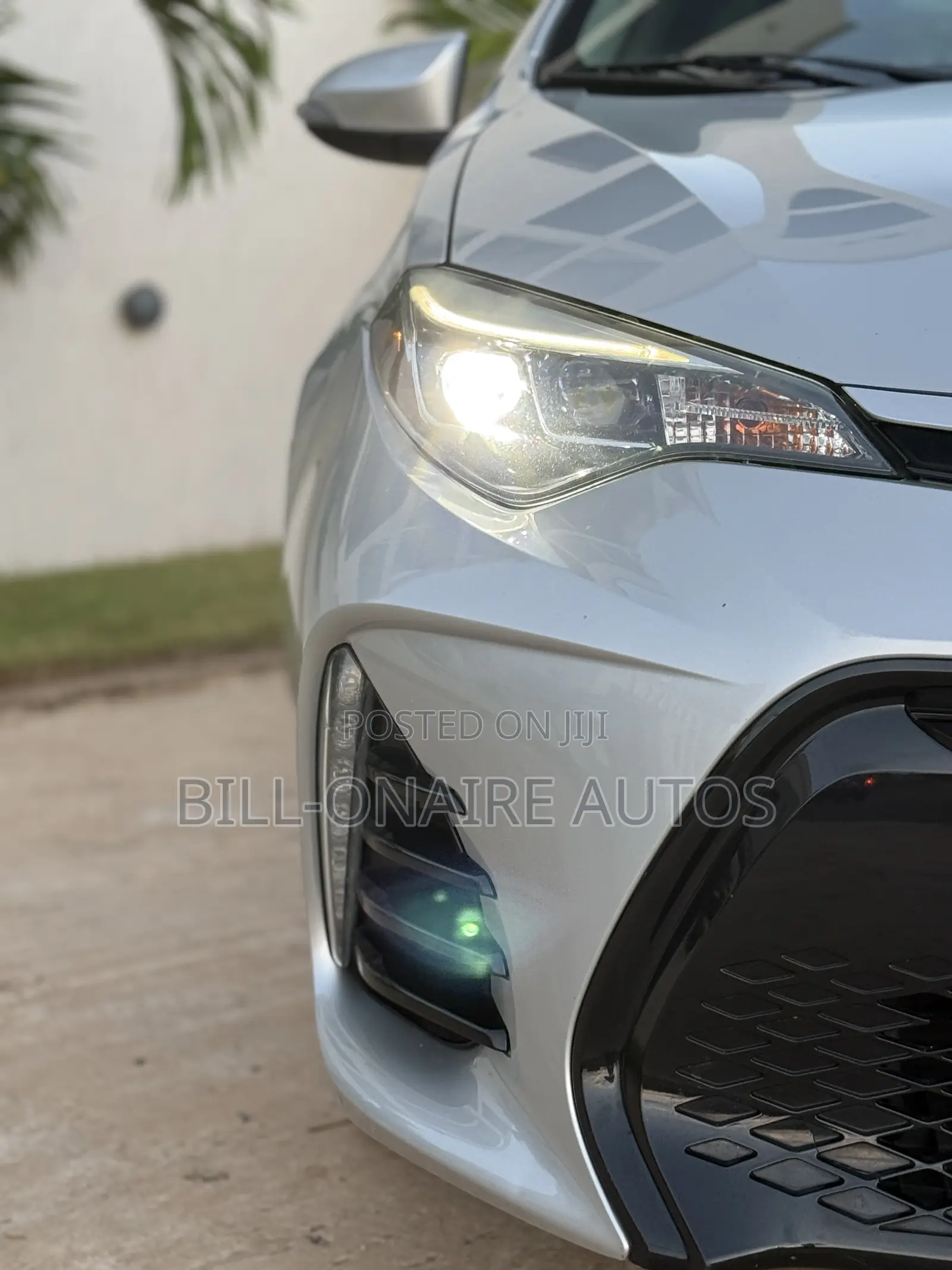 Toyota Corolla SE Special Edition 4dr Sedan (1.8L 4cyl CVT) 2017 Silver