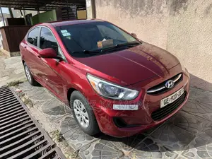 Hyundai Accent 2016 Red