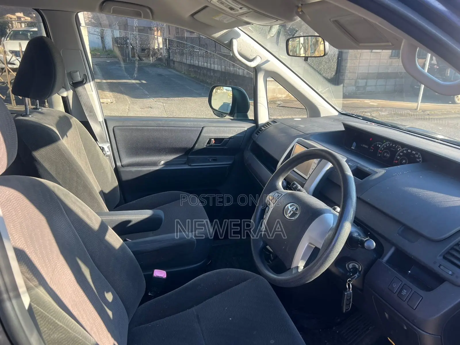 Toyota Voxy 2012 Black