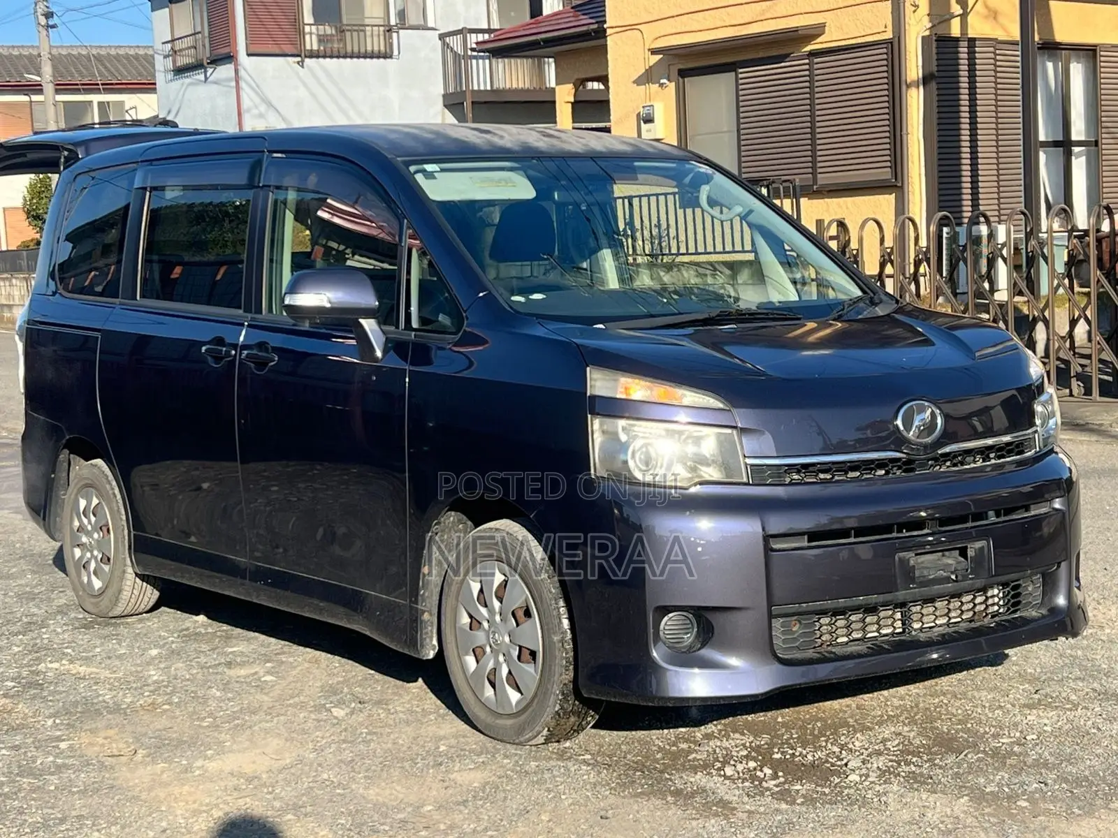 Toyota Voxy 2012 Black