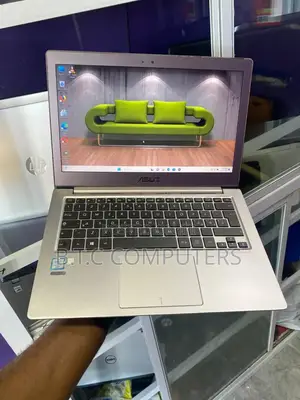 Laptop Asus ZenBook UX303UA 8GB Intel Core i3 SSD 256GB