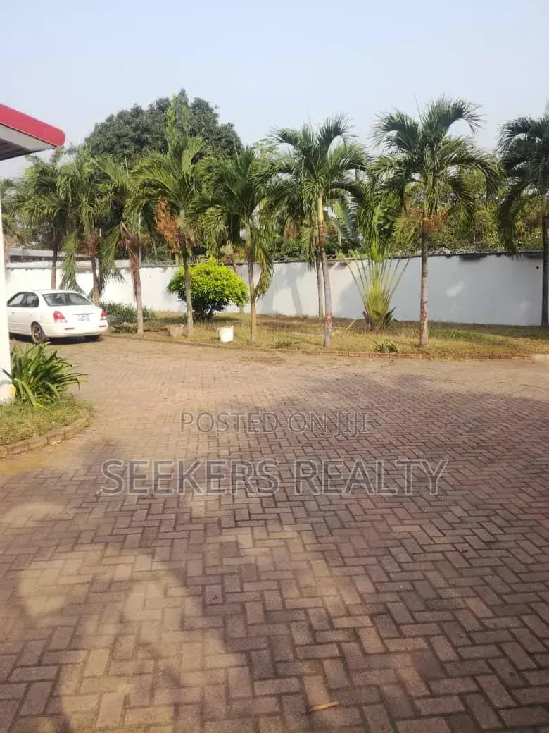 9bdrm House in Seekers Realty, Airport Residential Area for rent