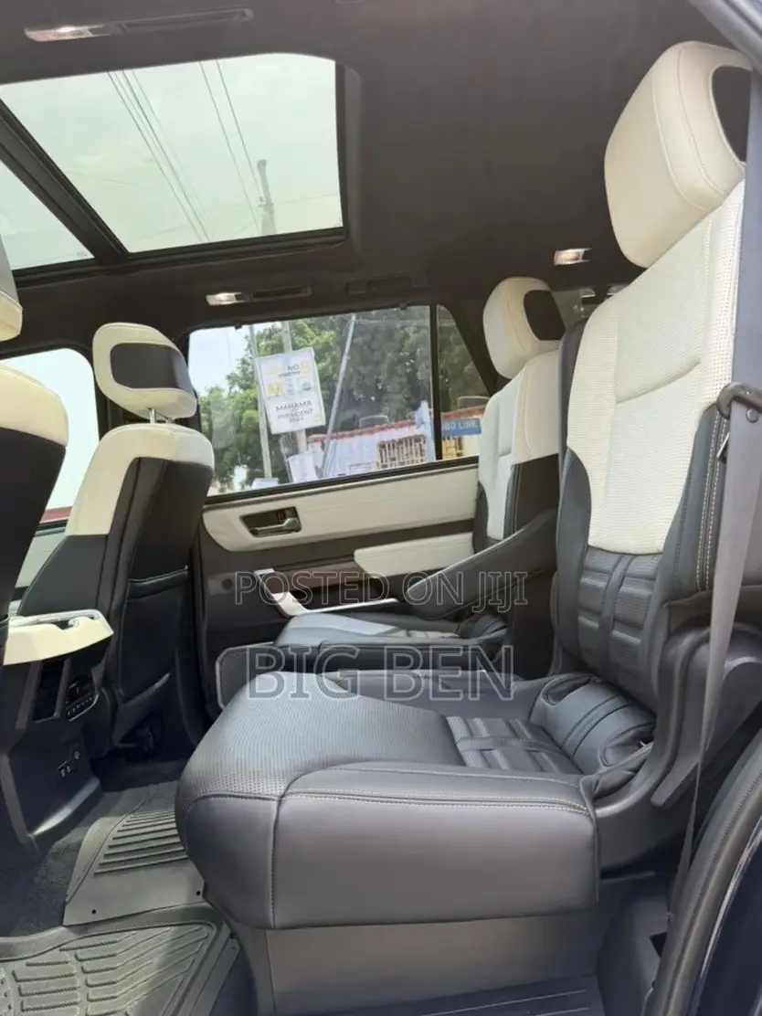 Toyota Sequoia Capstone 4WD 2024 Blue