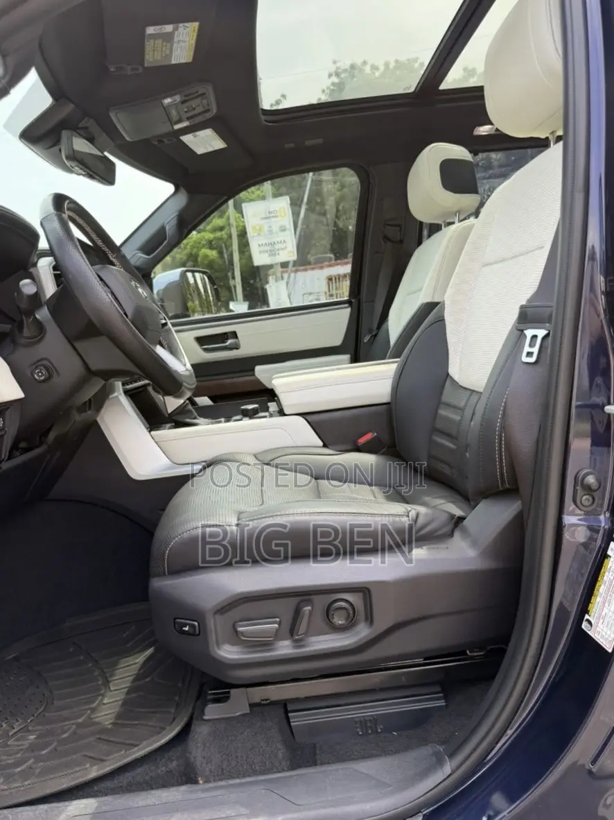 Toyota Sequoia Capstone 4WD 2024 Blue