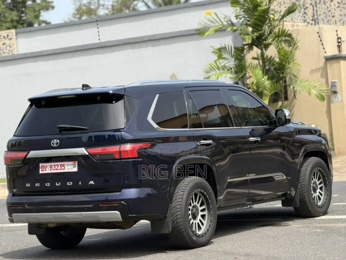 Toyota Sequoia Capstone 4WD 2024 Blue