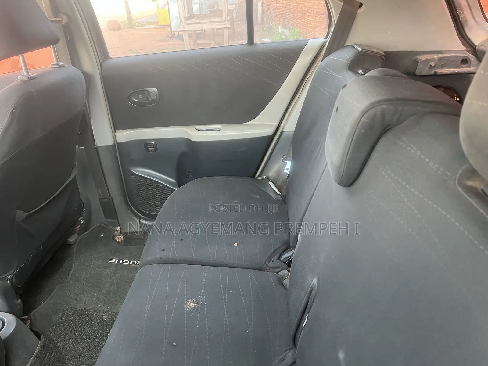 Toyota Yaris Base Hatchback 5dr 2010 Silver