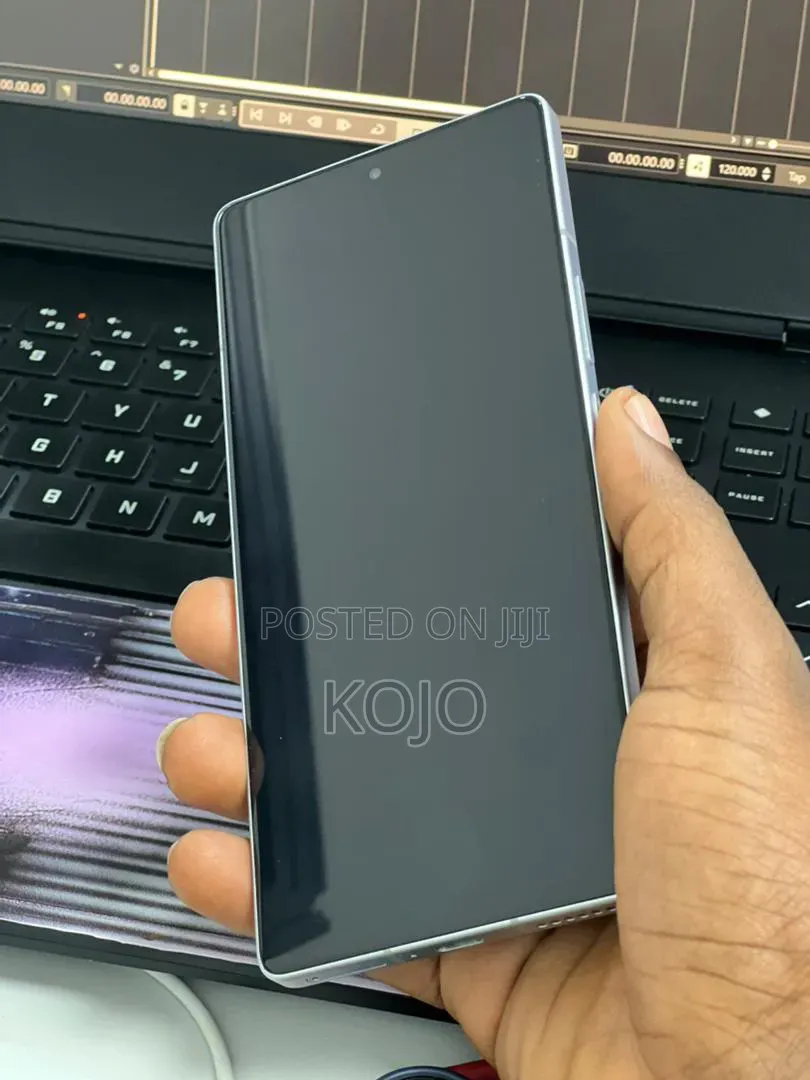 Infinix Note 50 Pro 4G 256 GB Silver