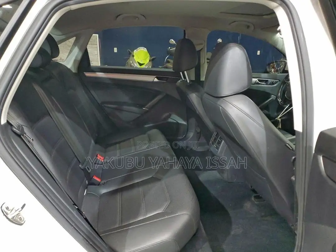 Volkswagen Passat 2.0T Wolfsburg Edition 2019 White