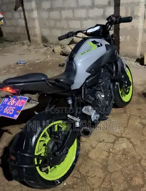 Yamaha 2017 Black