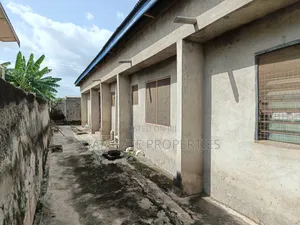 5bdrm House in Kenyasi Abrem New, Kumasi Metropolitan for sale