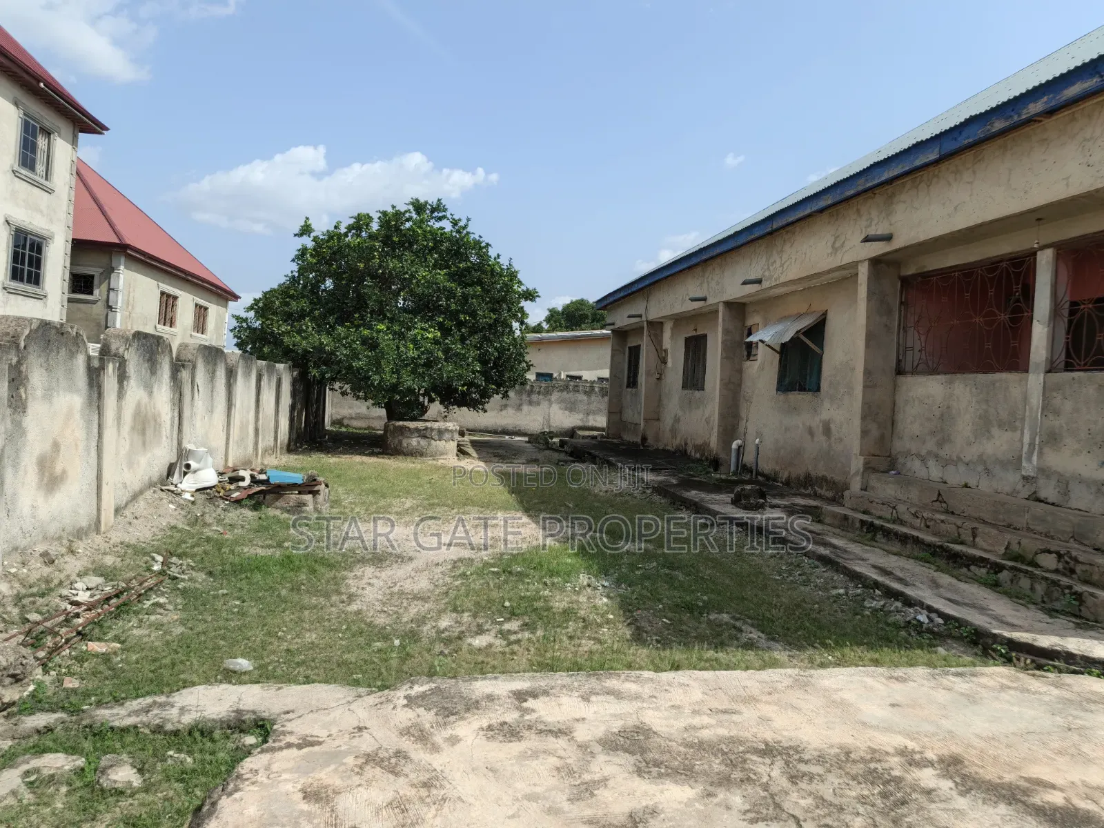 5bdrm House in Kenyasi Abrem New, Kumasi Metropolitan for sale