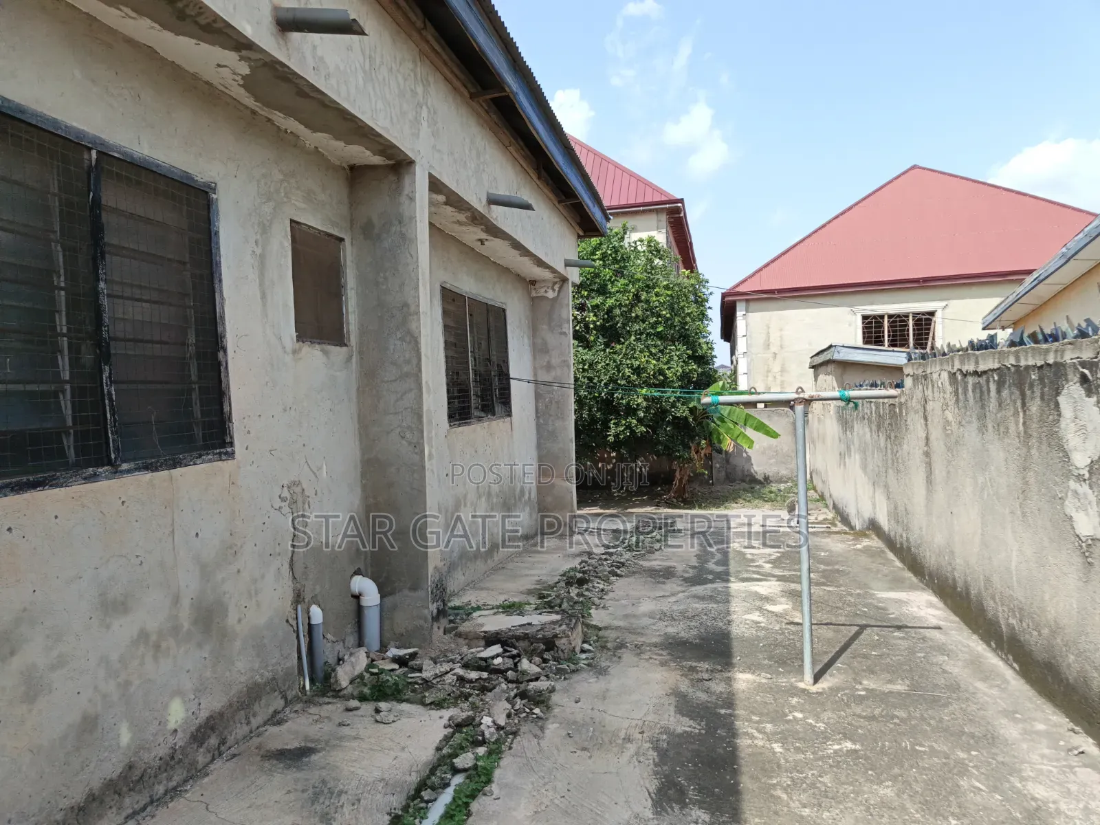 5bdrm House in Kenyasi Abrem New, Kumasi Metropolitan for sale