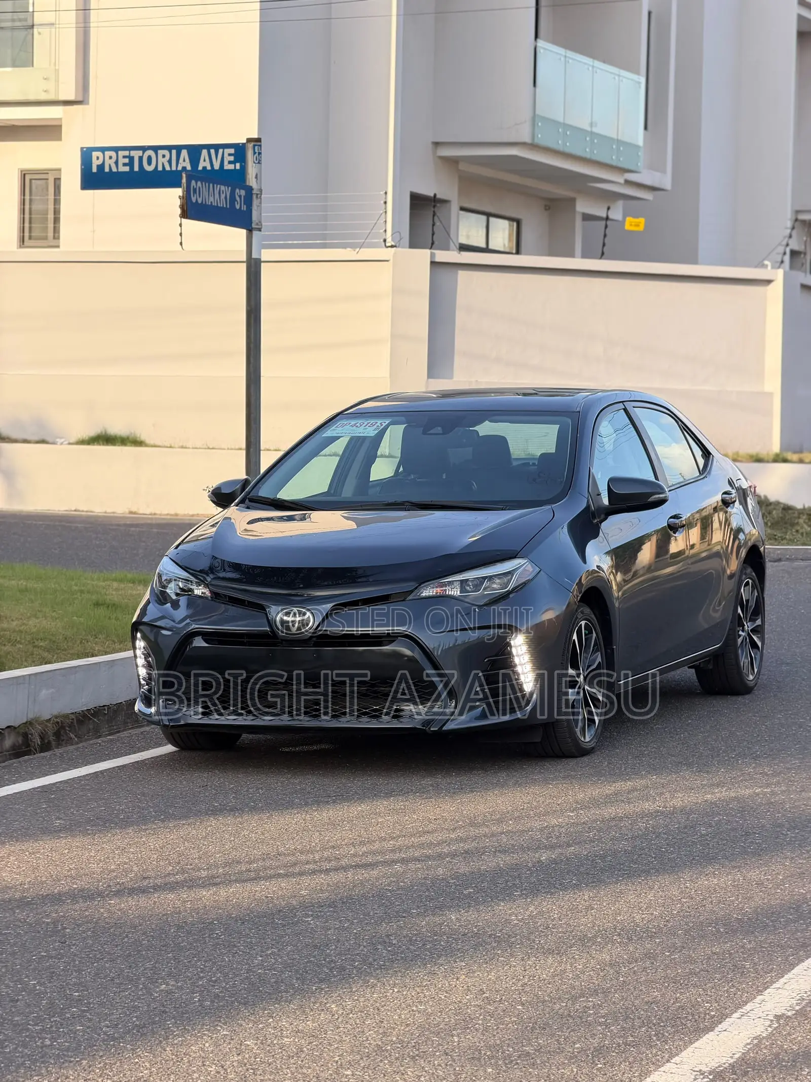 Toyota Corolla 2017 Gray