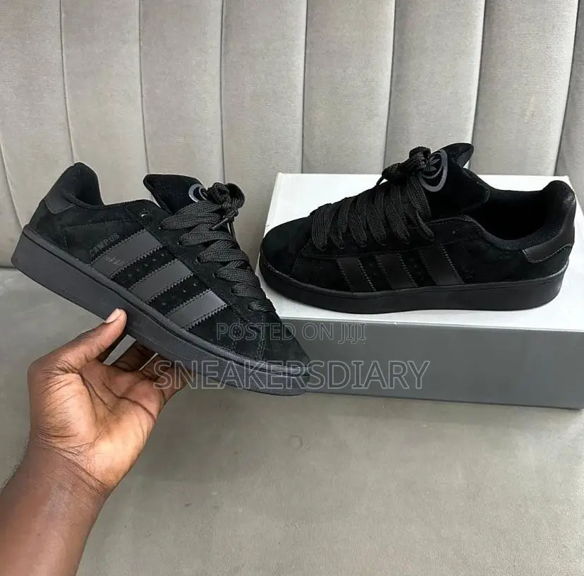Campus All Black