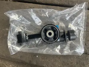 Nissan Versa 2008 2009 2010 2011 2012 Engine Mount