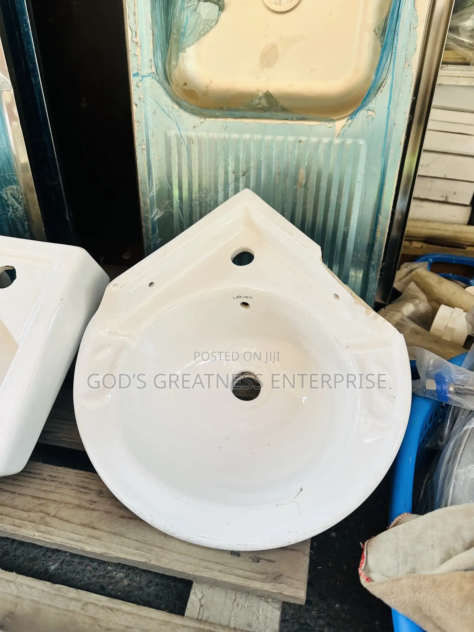 Corner Basin