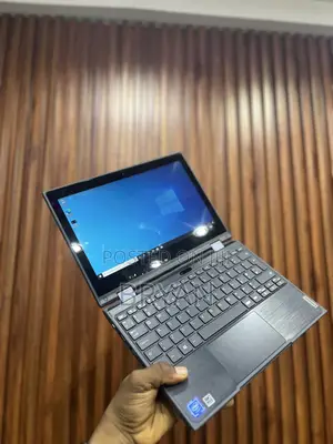 Laptop Lenovo 300e 4GB Intel Core i3 SSD 128GB