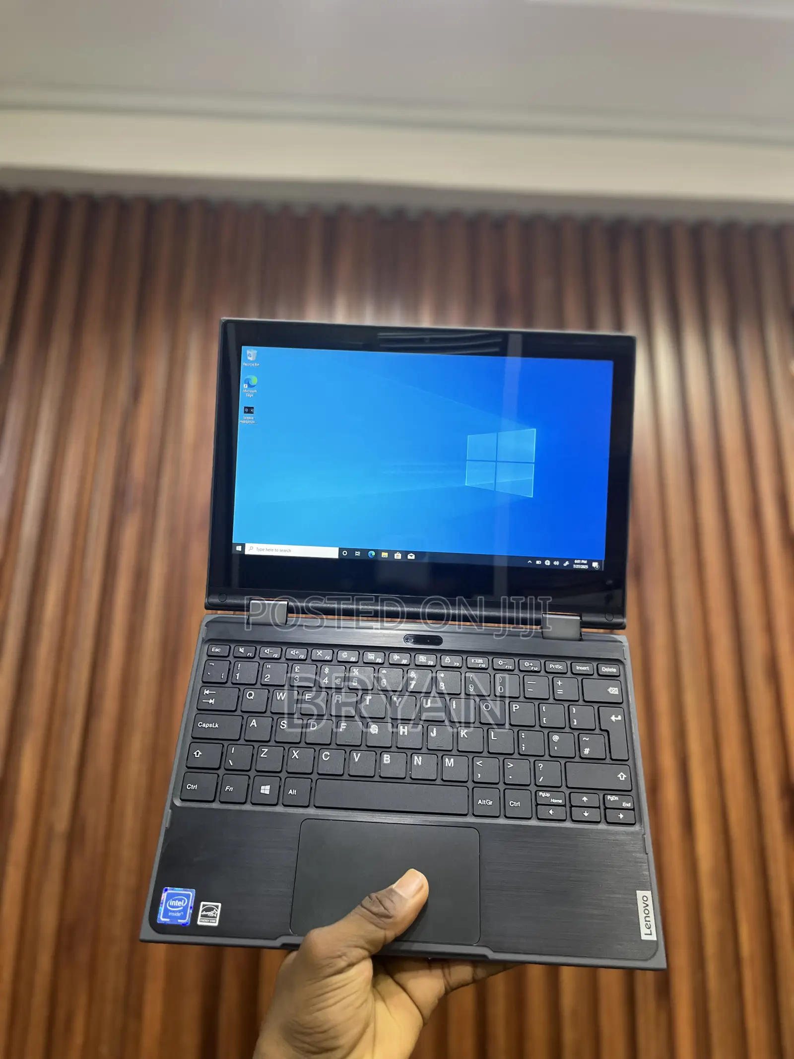Laptop Lenovo 300e 4GB Intel Core i3 SSD 128GB