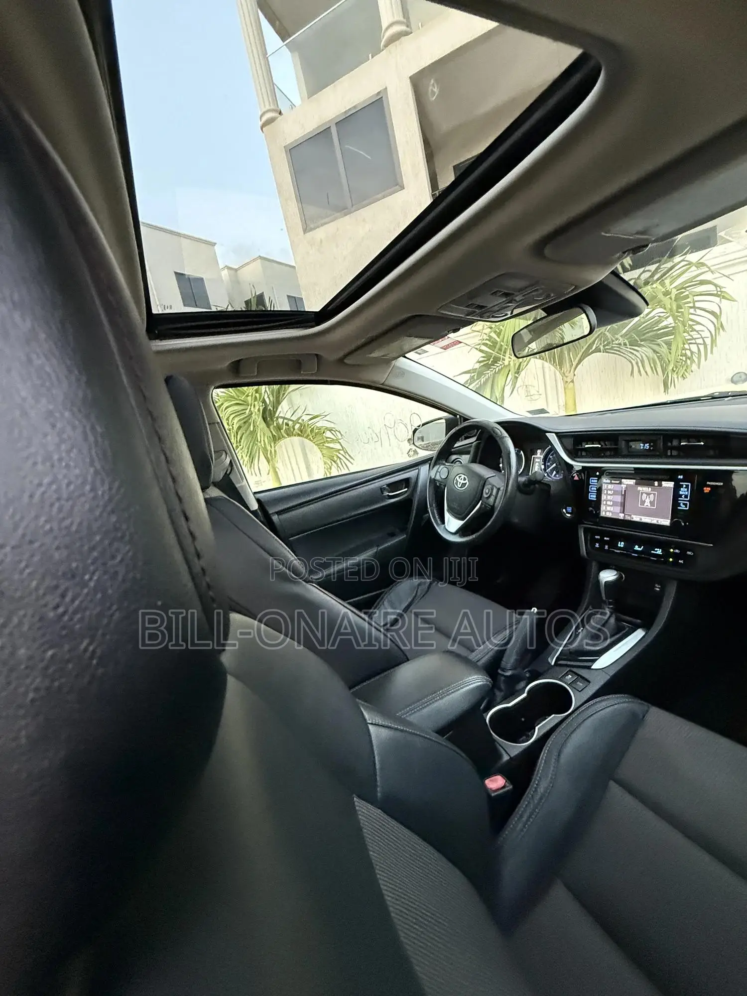 Toyota Corolla SE Special Edition 4dr Sedan (1.8L 4cyl CVT) 2017 Silver