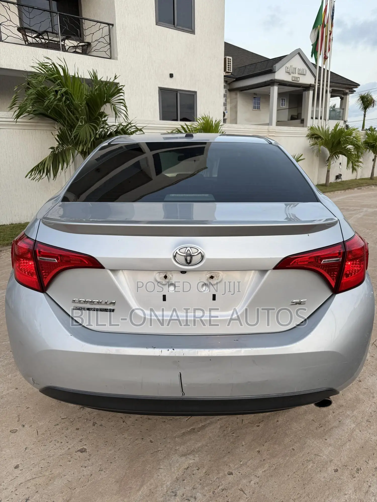 Toyota Corolla SE Special Edition 4dr Sedan (1.8L 4cyl CVT) 2017 Silver