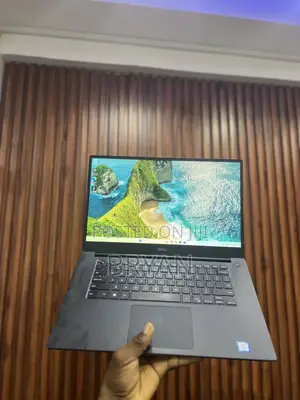 Laptop Dell Precision 5540 32GB Intel Core i7 SSD 512GB