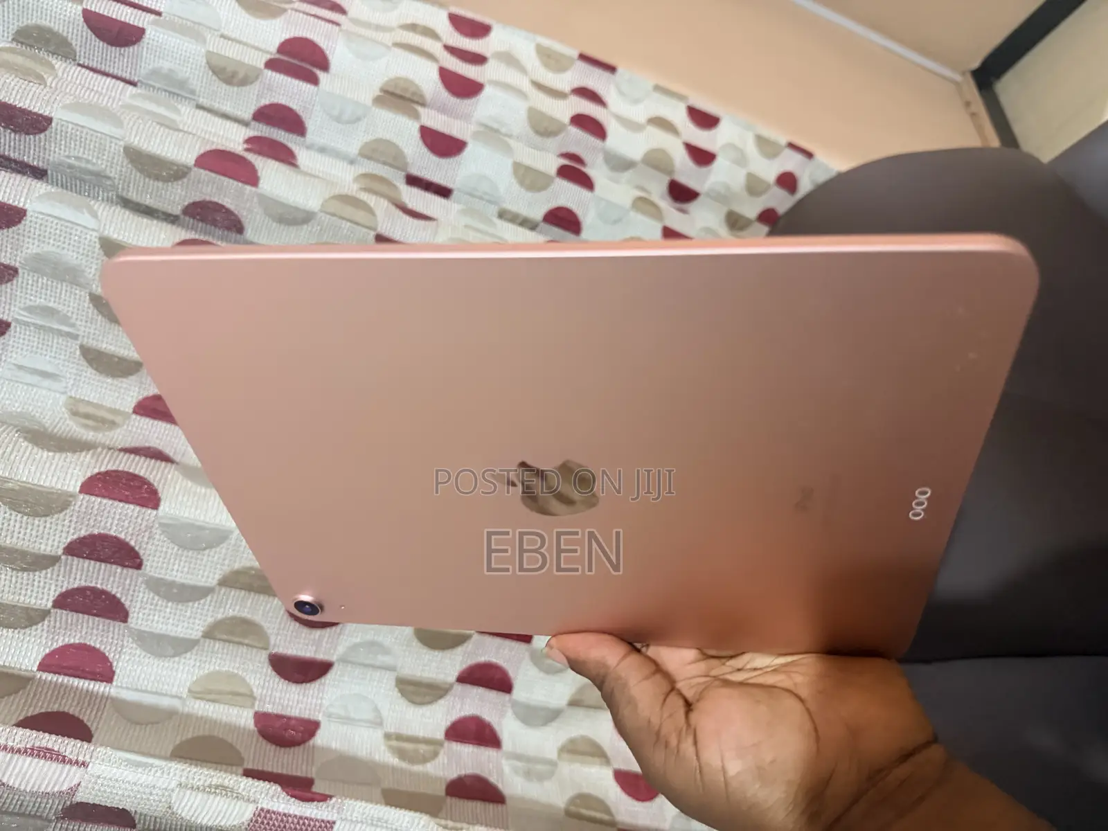 Apple iPad Air (2022) 64 GB Pink