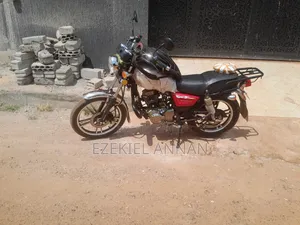 New Royal RY150 2026 Red