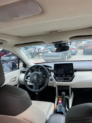Toyota Corolla Cross 1.8 Petrol AWD 2022 Red