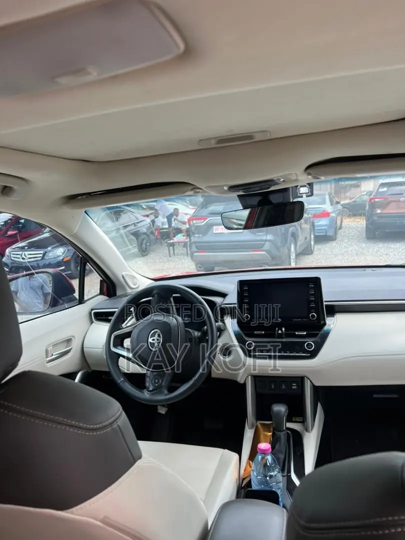 Toyota Corolla Cross 1.8 Petrol AWD 2022 Red