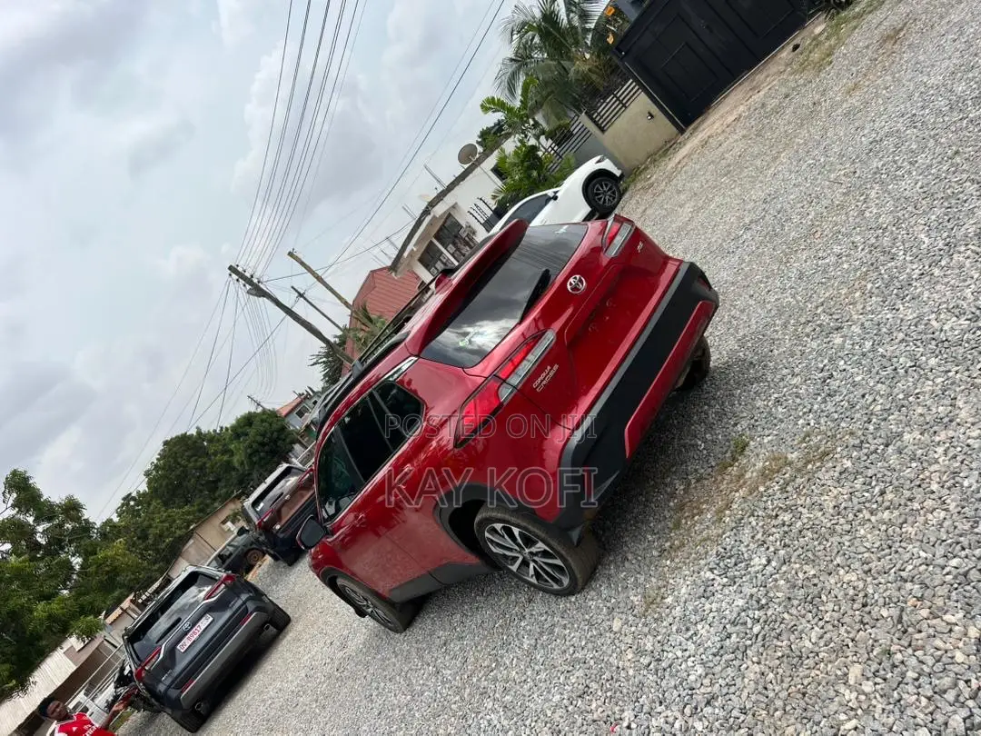 Toyota Corolla Cross 1.8 Petrol AWD 2022 Red