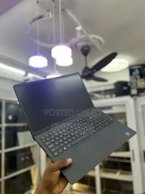 Laptop Dell Inspiron 15 3000 8GB Intel Core i5 SSD 256GB