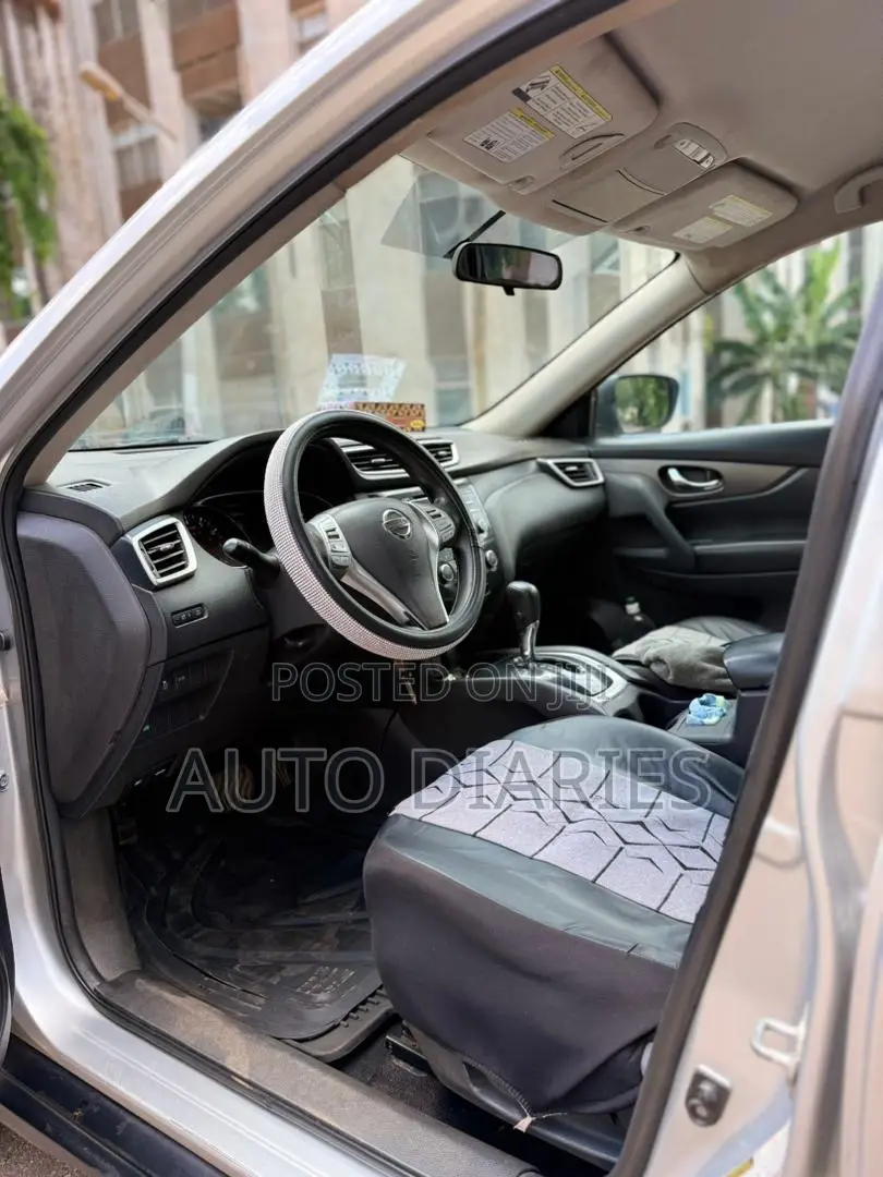 Nissan Rogue SL 4dr SUV (2.5L 4cyl CVT) 2015 Silver