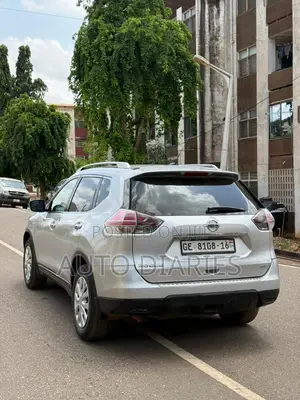 Nissan Rogue SL 4dr SUV (2.5L 4cyl CVT) 2015 Silver