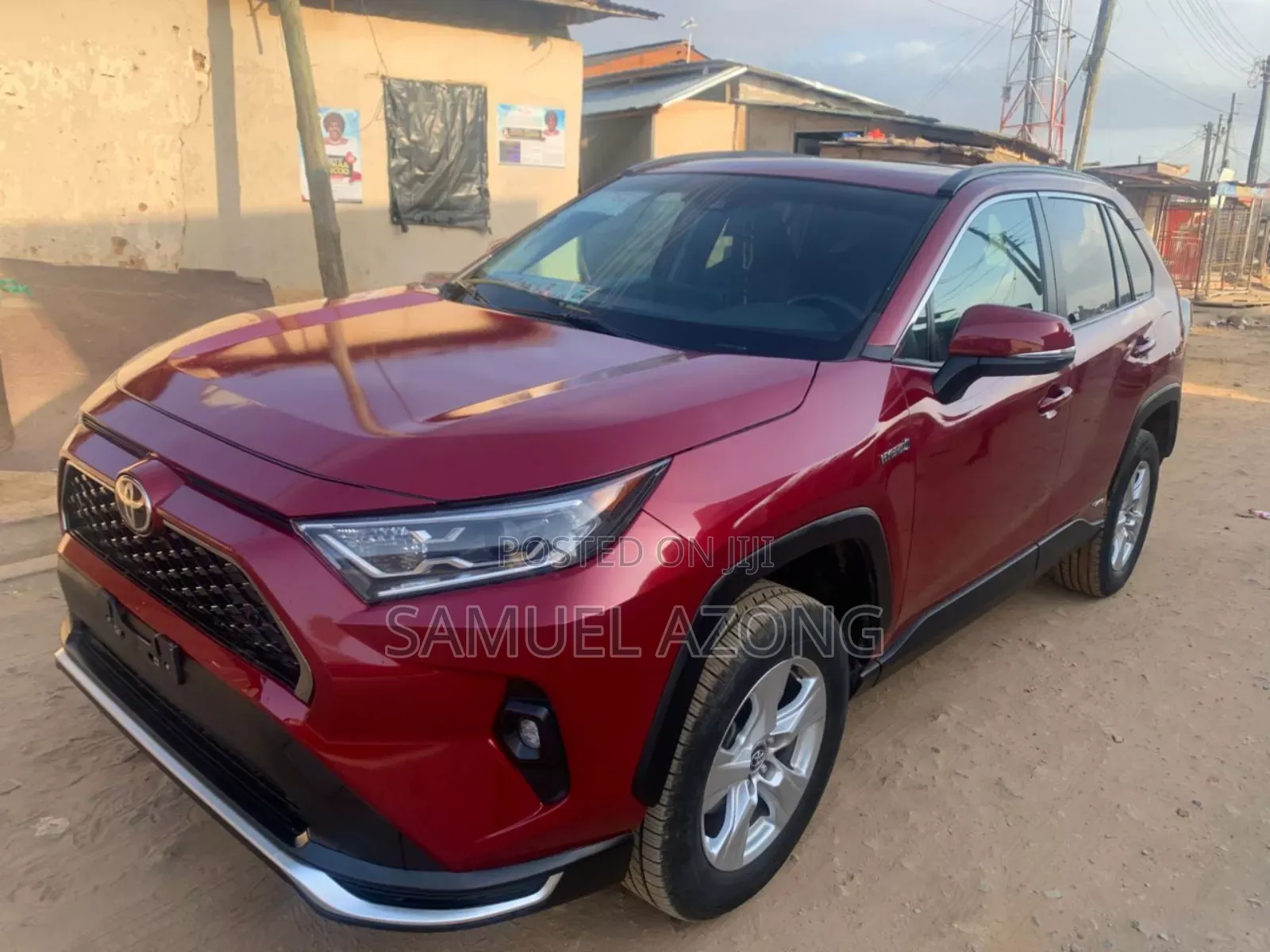 Toyota RAV4 XLE 2021 Red