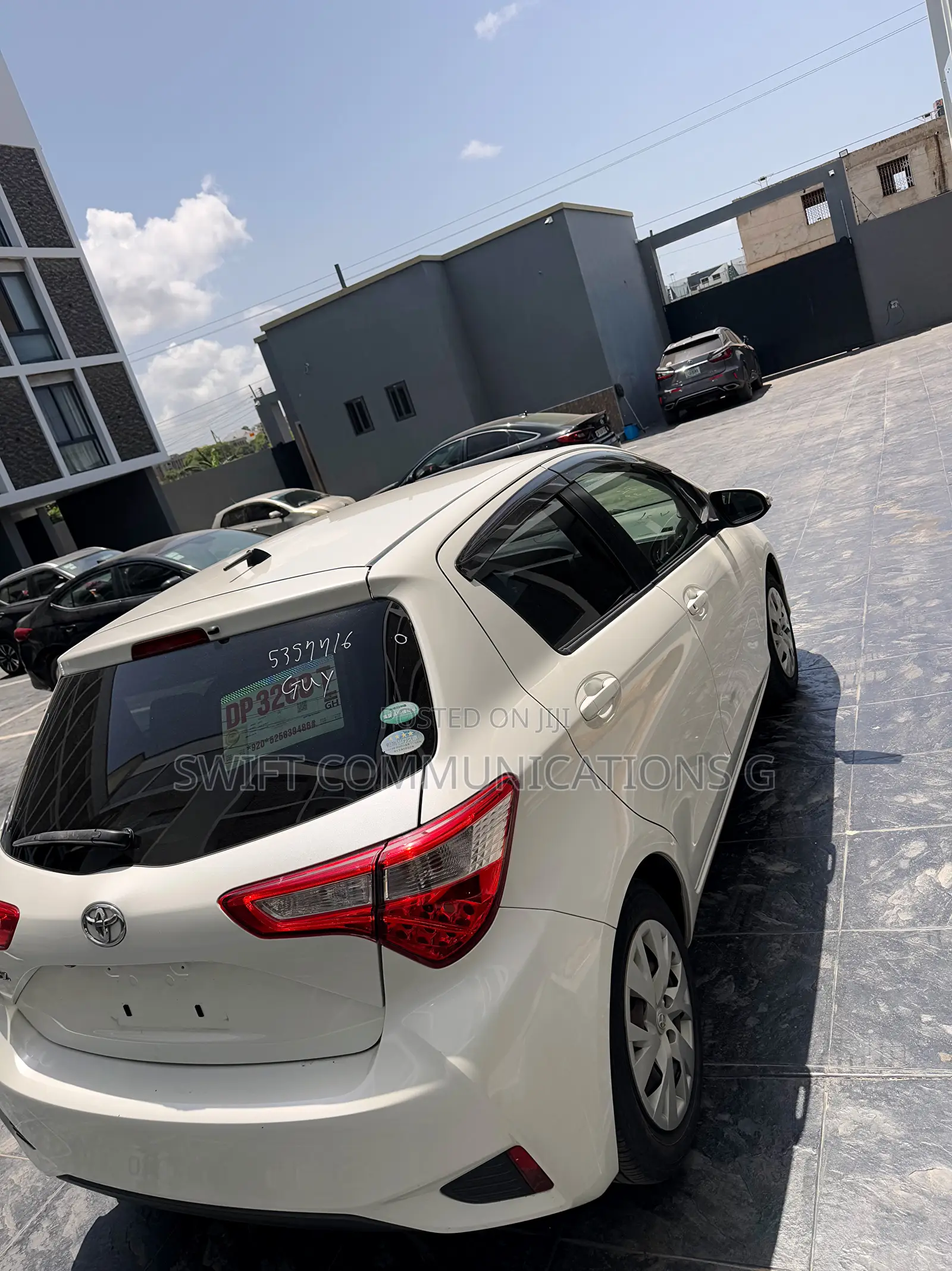 Toyota Vitz 1.3 FWD 5dr 2018 White