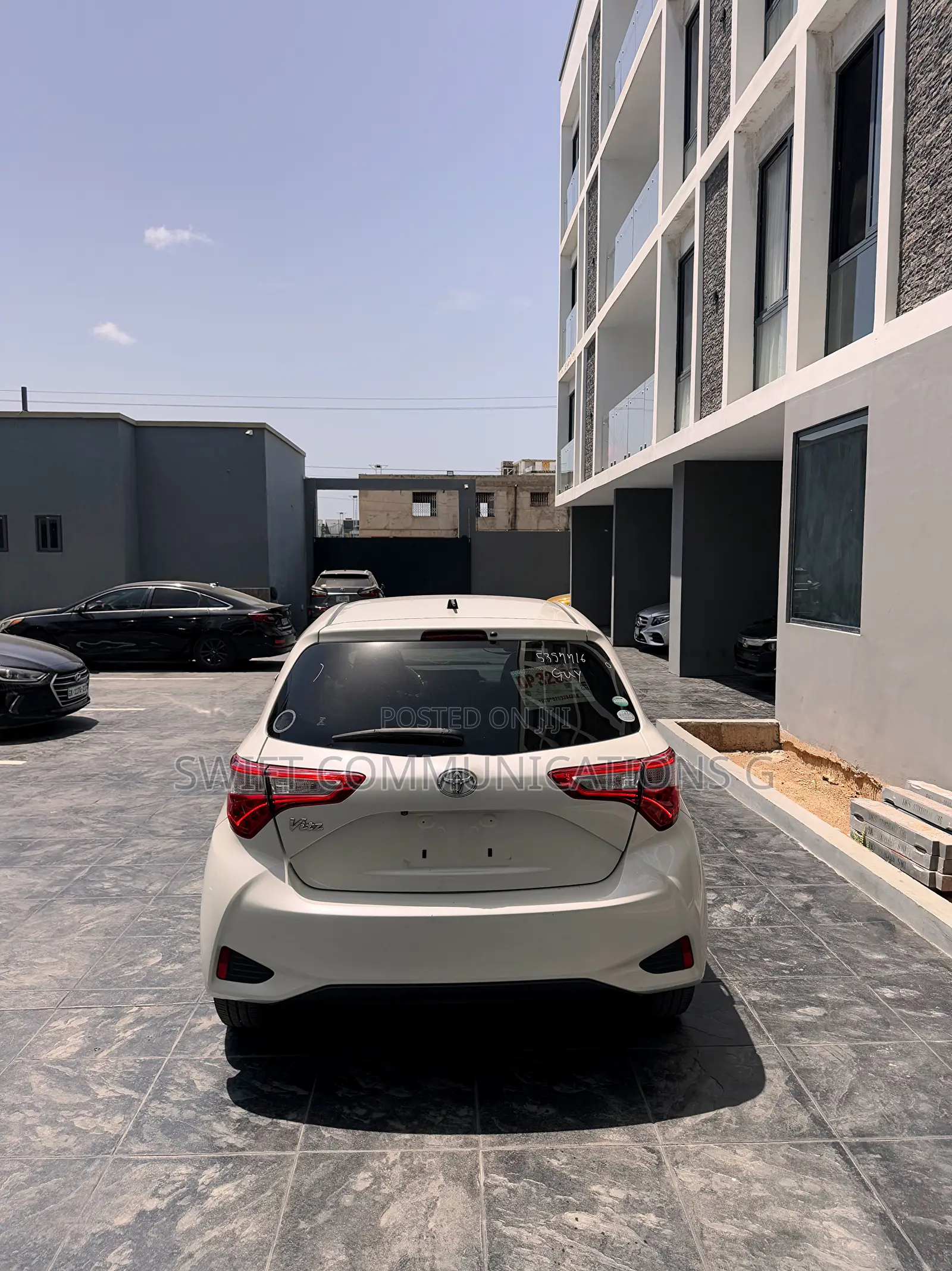 Toyota Vitz 1.3 FWD 5dr 2018 White