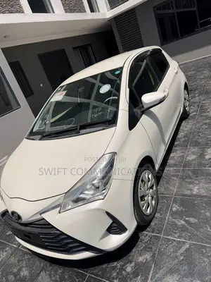 Toyota Vitz 1.3 FWD 5dr 2018 White