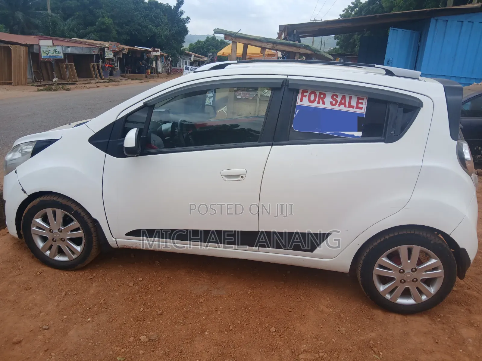 Chevrolet Spark Hatch LT 2010 White