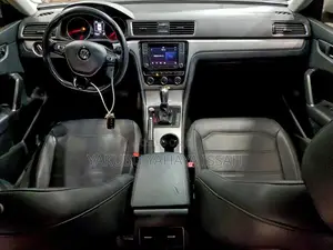 Volkswagen Passat 2.0T Wolfsburg Edition 2019 White