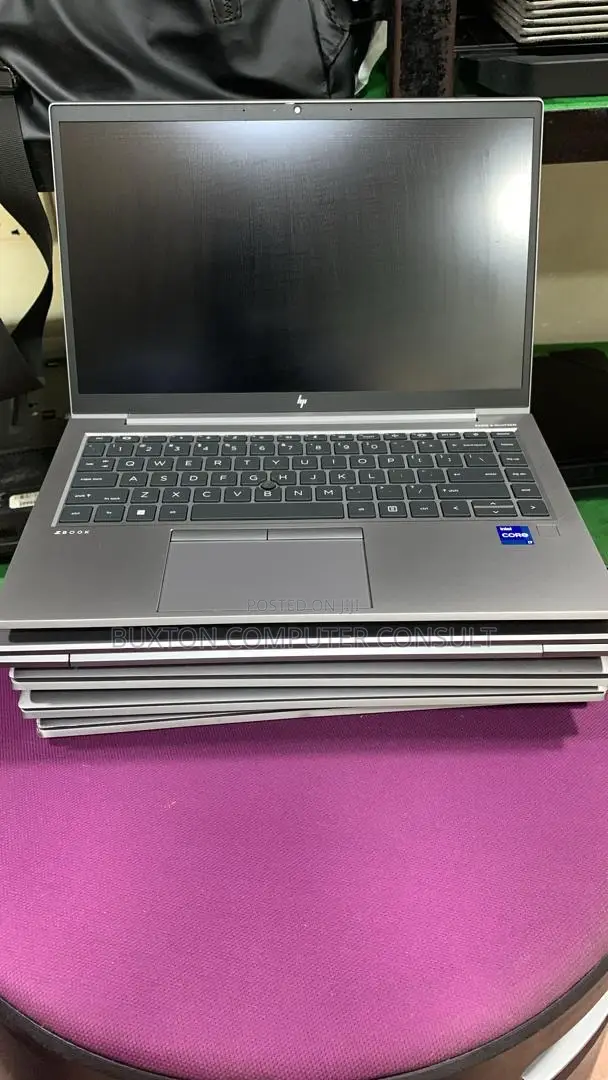 Laptop HP ZBook Firefly G8 16GB Intel Core i7 SSD 512GB