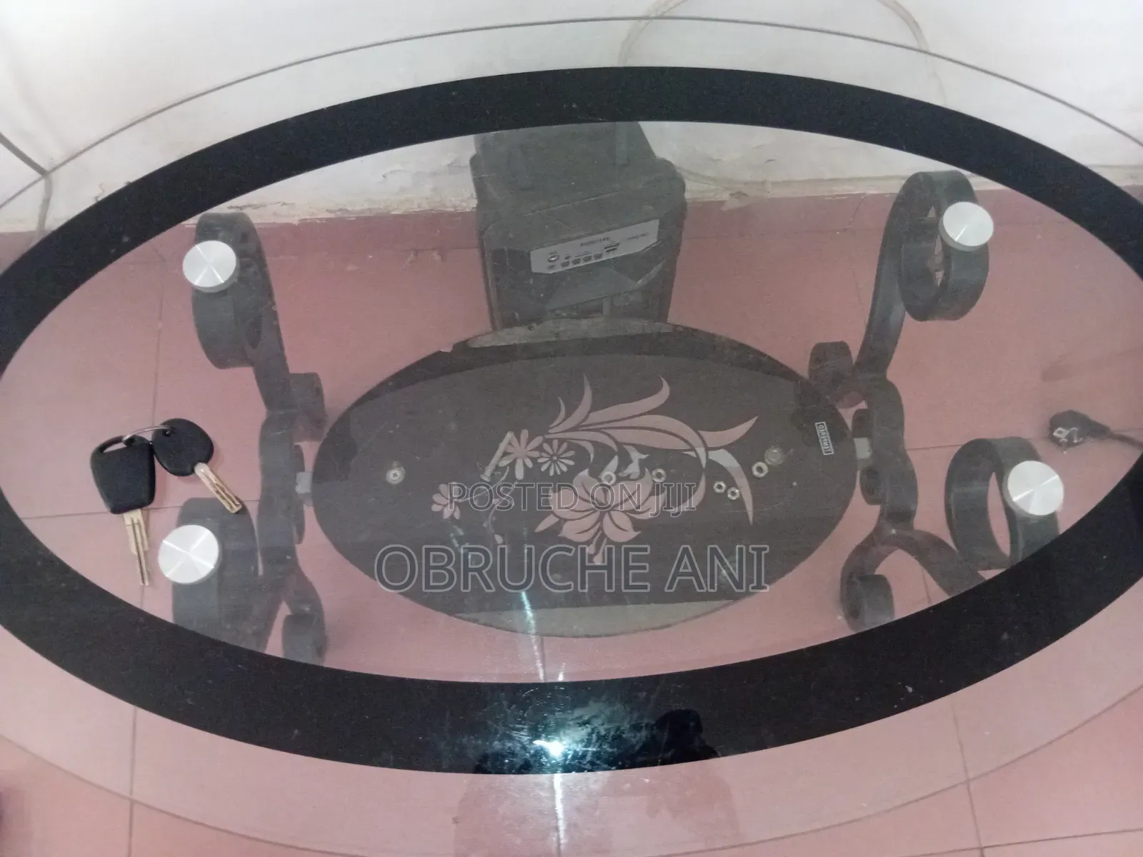 Royal Glass Table