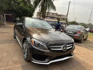 Mercedes-Benz C300 2017 Burgundy