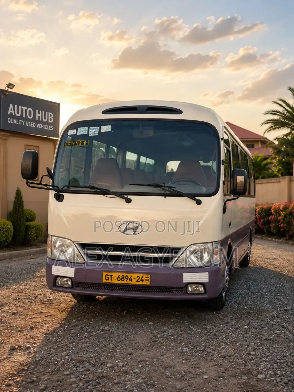 Hyundai County 2013 White