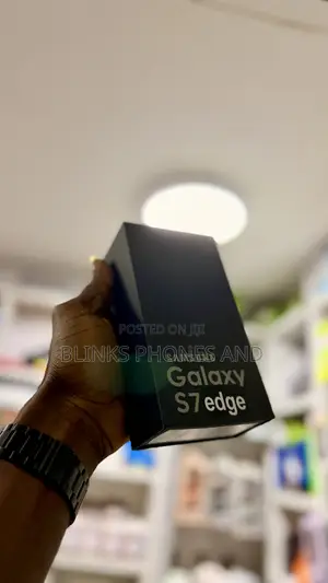 New Samsung Galaxy S7 edge 32 GB Blue