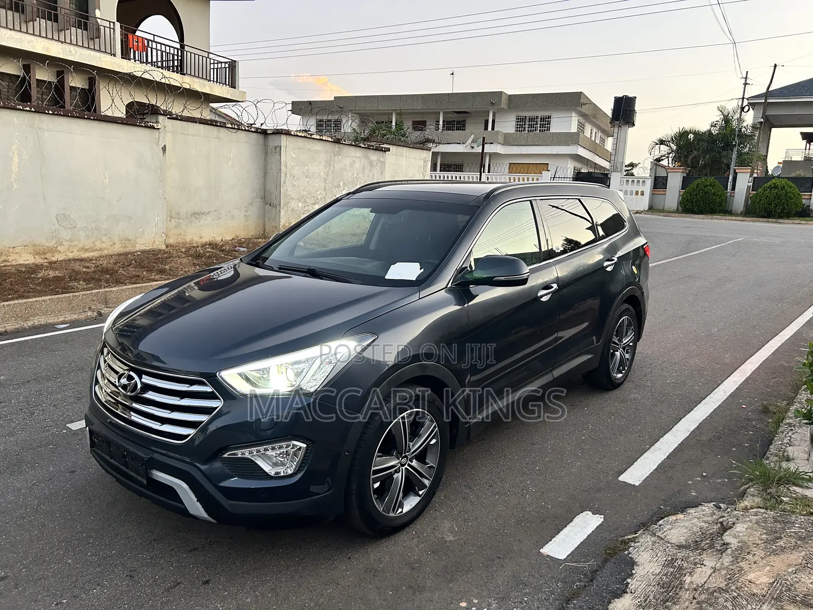 Hyundai Santa Fe Limited AWD 2017 Blue
