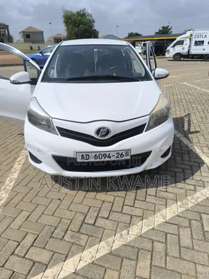 Toyota Vitz 1.3 AWD 3dr 2012 White