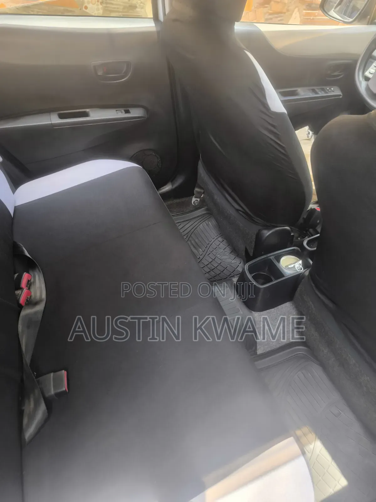 Toyota Vitz 1.3 AWD 3dr 2012 White