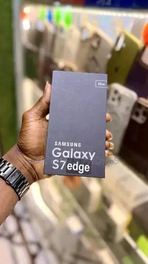 New Samsung Galaxy S7 edge 32 GB Gold